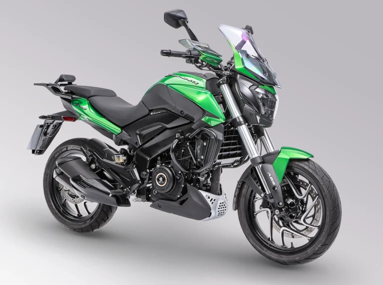 bajaj dominar