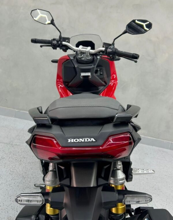Honda ADV - Imagem 11