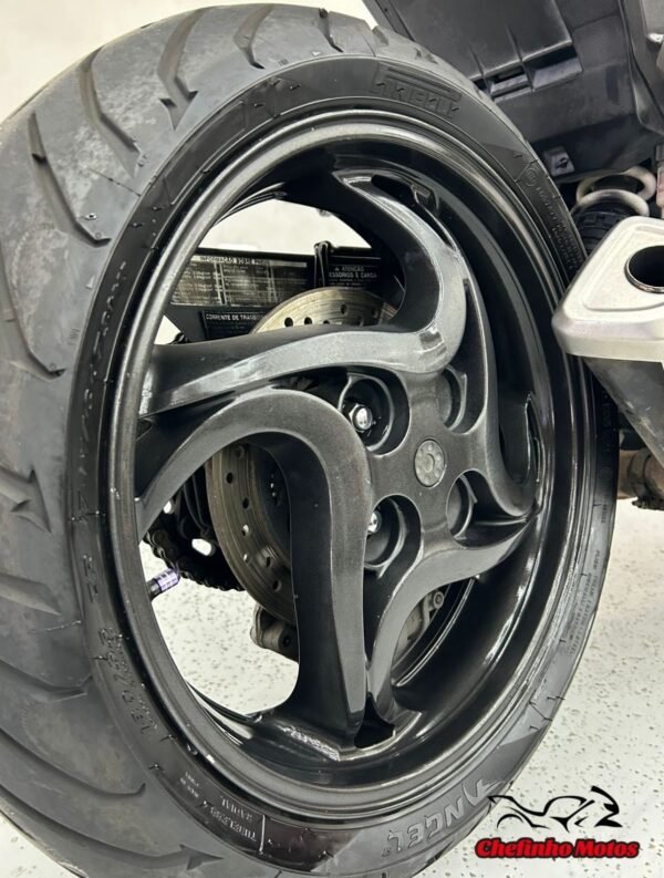 CB1000 - Imagem 10